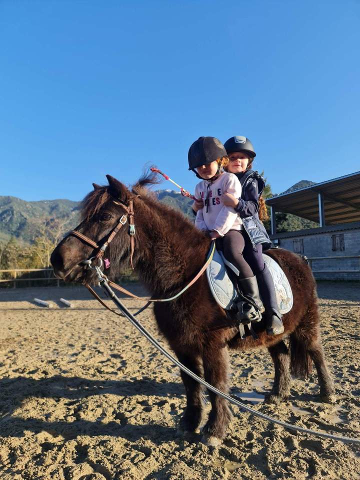 Enfants à poney Haute-Corse