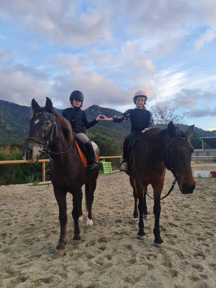 cavalières à cheval Haute-Corse